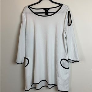 Ali Miles White & Black Waffle Tunic